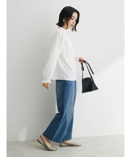 ELENCARE DUE（エレンカーレデュエ）の「・ELENCARE　DUE　ハイネックブラウス（シャツ/ブラウス・レディース・ブラック/オフホワイト/ライトカーキ/グレイッシュベージュ・FREE）」の22枚目の写真