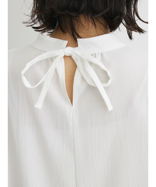 ELENCARE DUE（エレンカーレデュエ）の「・ELENCARE　DUE　ハイネックブラウス（シャツ/ブラウス・レディース・ブラック/オフホワイト/ライトカーキ/グレイッシュベージュ・FREE）」の5枚目の写真