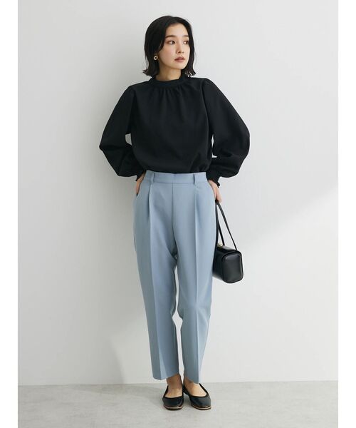 ELENCARE DUE（エレンカーレデュエ）の「・ELENCARE　DUE　ハイネックブラウス（シャツ/ブラウス・レディース・ブラック/オフホワイト/ライトカーキ/グレイッシュベージュ・FREE）」の9枚目の写真