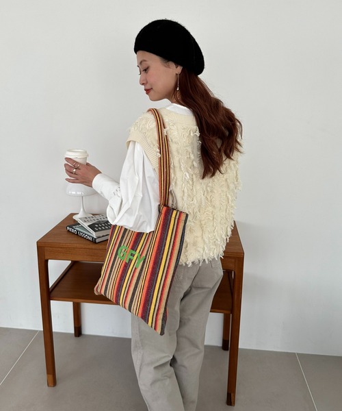 DISCOAT(ディスコート)の「【新色追加!】ストライプアソートロゴトートバッグ(トートバッグ・レディース・ブラック/ベージュ/ブラウン/イエロー・FREE)」の11枚目の写真