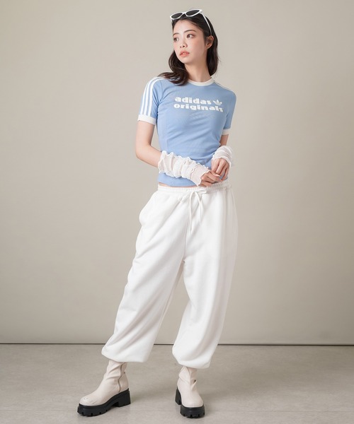 SPINNS(スピンズ)の「【3色展開】メローメッシュアームカバー(アームカバー・レディース・サックスブルー/ホワイト/ブラック・ONESIZE)」の8枚目の写真