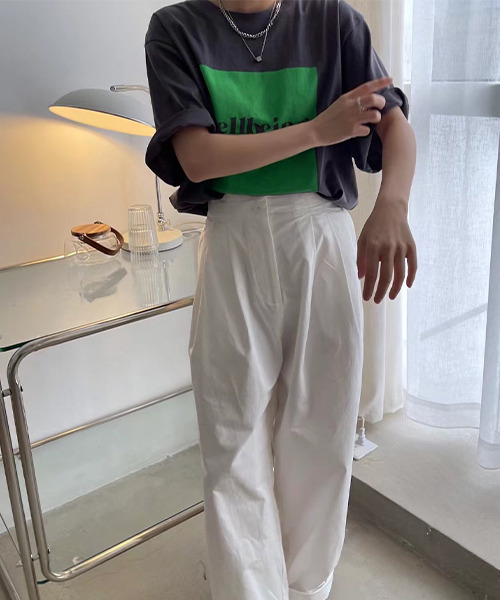 c.u.l（シーユーエル）の「オーバーサイズ ロゴプリントTシャツ culw413（Tシャツ/カットソー・レディース・グレー/ホワイト/ブラック/ホワイト系その他/ブラック系その他/グレー系その他・FREE）」の13枚目の写真