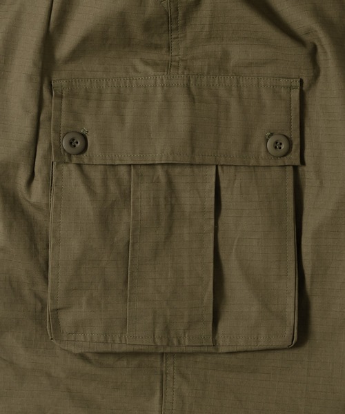 MUHET（ミュエータ）の「ルーズタックミリタリーパンツ（カーゴパンツ・レディース・ネイビー/カーキ・SMALL/MEDIUM/X-LARGE）」の17枚目の写真