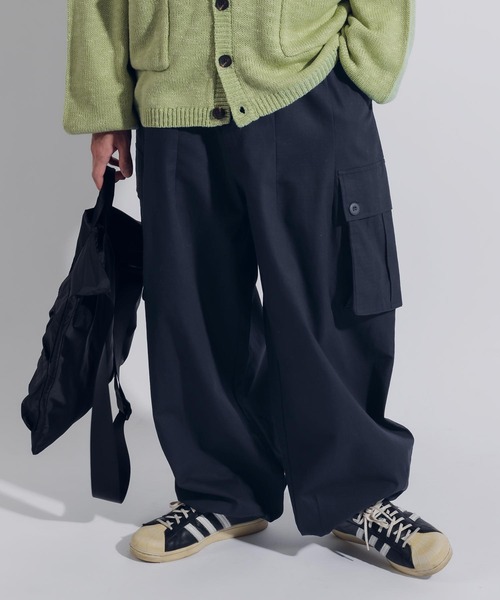 MUHET（ミュエータ）の「ルーズタックミリタリーパンツ（カーゴパンツ・レディース・ネイビー/カーキ・SMALL/MEDIUM/X-LARGE）」の12枚目の写真