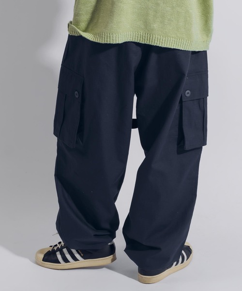 MUHET（ミュエータ）の「ルーズタックミリタリーパンツ（カーゴパンツ・レディース・ネイビー/カーキ・SMALL/MEDIUM/X-LARGE）」の4枚目の写真