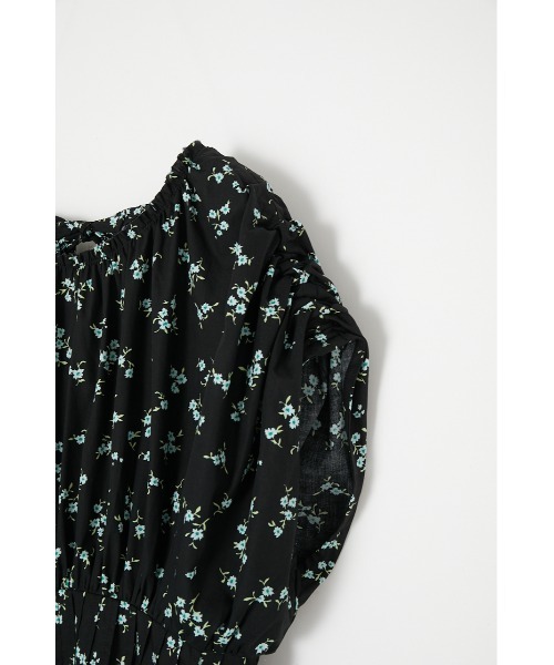 MOUSSY(マウジー)の「DRAWSTRING FLORAL ドレス(ワンピース・レディース・ブラック/ホワイト/ブラック系その他・1/2)」の15枚目の写真