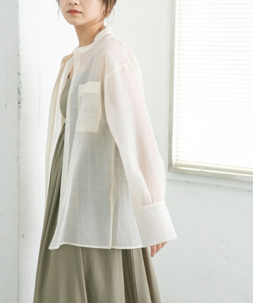 KBF(ケイビーエフ)の「バンドカラーシアーシャツ(シャツ/ブラウス・レディース・ミント/ダークブラウン/アイボリー・ONE)」の5枚目の写真