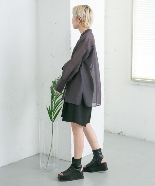 KBF(ケイビーエフ)の「バンドカラーシアーシャツ(シャツ/ブラウス・レディース・ミント/ダークブラウン/アイボリー・ONE)」の12枚目の写真