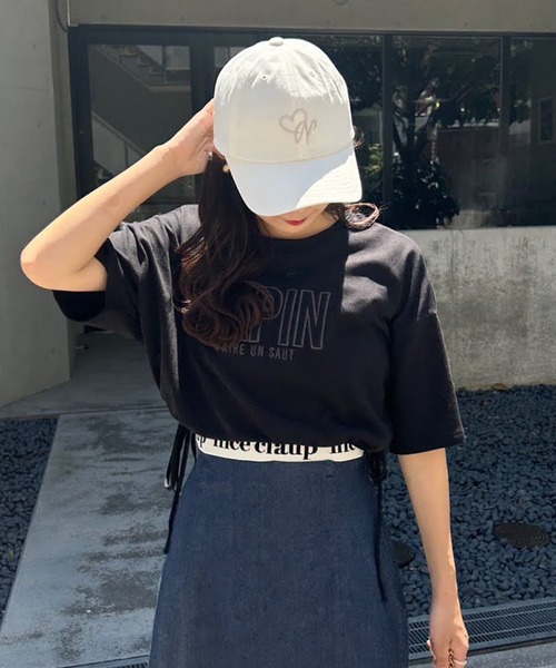 one after another NICE CLAUP(ワンアフターアナザーナイスクラップ)の「ロゴ刺繍サイドリボンショートT(Tシャツ/カットソー・レディース・ブラック/オフホワイト/ピンク/オートミール・FREE)」の7枚目の写真