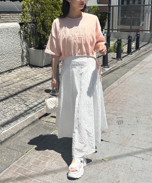 one after another NICE CLAUP(ワンアフターアナザーナイスクラップ)の「ロゴ刺繍サイドリボンショートT(Tシャツ/カットソー・レディース・ブラック/オフホワイト/ピンク/オートミール・FREE)」の6枚目の写真
