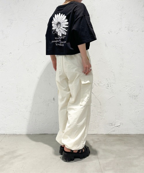 apres jour mignon(アプレジュールミニョン)の「ゆるショートTシャツ【ZOZOTOWN限定アイテム】(Tシャツ/カットソー・レディース・ナチュラル/ホワイト系その他/オフホワイト/ブラック/パープル・X-LARGE/フリー)」の16枚目の写真