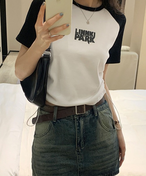 meJane（ミージェーン）の「LINNKI PARKロゴサイドシャーリング ラグラン半そでちびT（Tシャツ/カットソー・レディース・ホワイト/グレー/ピンク・FREE）」の11枚目の写真