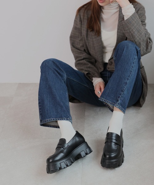 VIVIAN（ヴィヴィアン）の「厚底トラックソールコインローファー（ローファー・レディース・ブラック/ブラウン・S/M/L）」の15枚目の写真