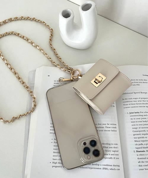 prose verse（プロズヴェール）の「ターンロックポーチ付きスマホショルダー（スマホグッズ・レディース・レッド/アイボリー/ブラック/ブラック系その他・ﾌﾘ-）」の3枚目の写真