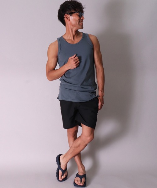 BAYBLO(ベイブロ)の「(BG)【ユニセックス】シルキータッチ サイドスリット タンクトップ(タンクトップ・メンズ・ブラック/ホワイト/チャコールグレー・X-LARGE/LARGE/MEDIUM)」の8枚目の写真