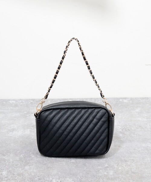 fredy emue（フレディエミュ）の「太ベルトナナメキルトポシェット（ショルダーバッグ・レディース・ブラック/ベージュ・FREE）」の14枚目の写真