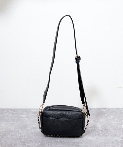 fredy emue（フレディエミュ）の「太ベルトナナメキルトポシェット（ショルダーバッグ・レディース・ブラック/ベージュ・FREE）」の10枚目の写真