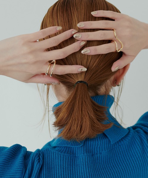 natural couture(ナチュラルクチュール)の「スパイラルニュアンスリング(リング・レディース・ゴールド/シルバー・FREE)」の6枚目の写真