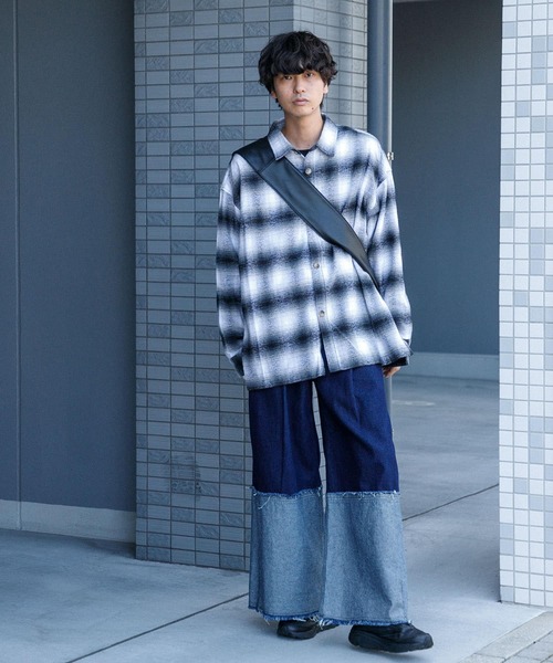 SENSE OF PLACE by URBAN RESEARCH（センスオブプレイスバイアーバンリサーチ）の「フェイクレザーフラップビッグショルダー（ショルダーバッグ・メンズ・ブラック/カーキ・ONE）」の7枚目の写真