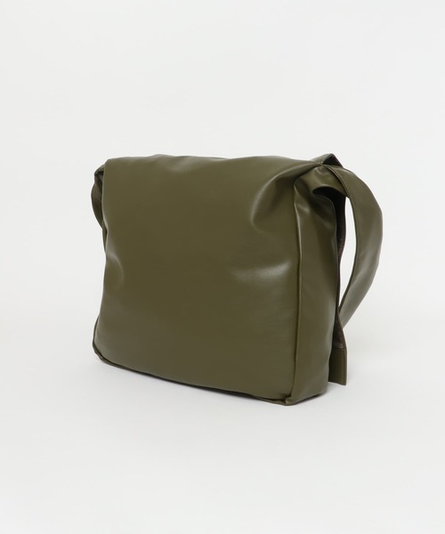 SENSE OF PLACE by URBAN RESEARCH（センスオブプレイスバイアーバンリサーチ）の「フェイクレザーフラップビッグショルダー（ショルダーバッグ・メンズ・ブラック/カーキ・ONE）」の16枚目の写真