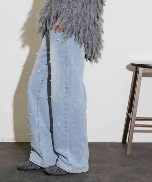 THE YOn（ザヨン）の「パールスタッズデニムパンツ（デニム