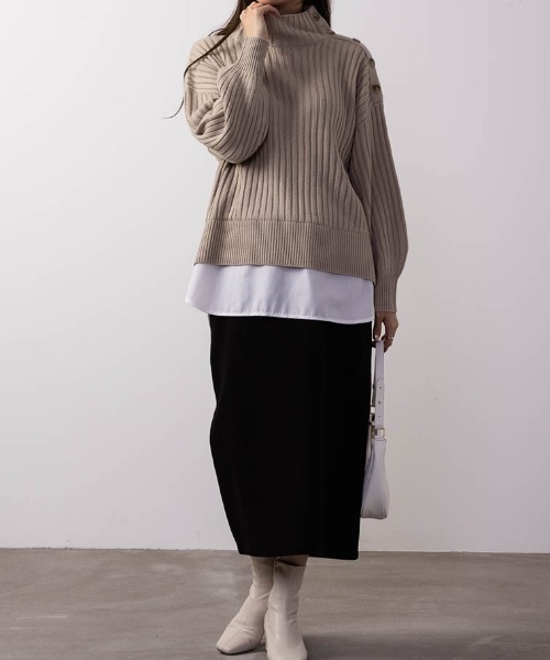 NAVY(ネイビー)の「NAVY 洗えるニット ボタン付きフェイクレイヤードモックネックプルオーバー(ニット/セーター・レディース・グレー/ブルー/アイボリー/ブラック/グレイッシュベージュ/ピンク・フリー)」の11枚目の写真