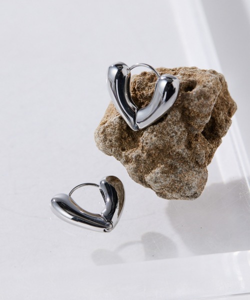 GALLARDAGALANTE（ガリャルダガランテ）の「ハートフープピアス（ピアス（両耳用）・レディース・シルバー/ゴールド・FREE）」の2枚目の写真