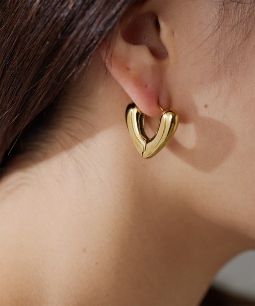 GALLARDAGALANTE（ガリャルダガランテ）の「ハートフープピアス