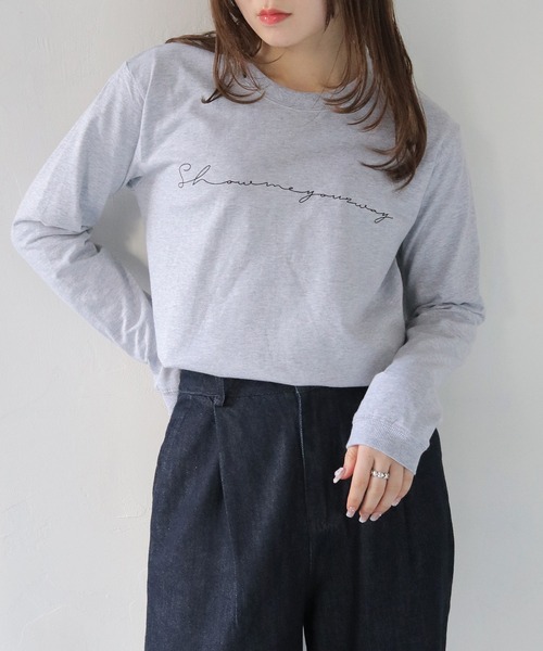 HER CLOSET（ハークローゼット）の「【shemoshelly】WEB限定シンプルプリントロゴロンT 新色追加（Tシャツ/カットソー・レディース・オフホワイト/ブラック/杢グレー・M/S/L）」の3枚目の写真