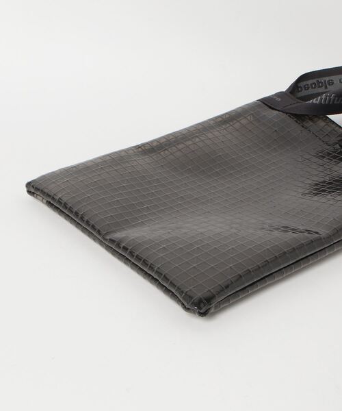 beautiful people（ビューティフルピープル）の「beautiful people plaid vinyl logo tape sacoshe bag 1000611929（ショルダーバッグ・レディース・クリア/ブラック・FREE）」の10枚目の写真