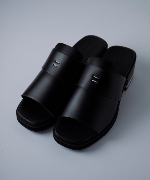 CIASENSE(シアセンス)の「+5.8㎝ ハイソール スクエア メタルヒールサンダル/+5.8cm high square metal heel sandals(サンダル・メンズ・ブラック・40/38/44/42)」の3枚目の写真