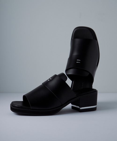 CIASENSE(シアセンス)の「+5.8㎝ ハイソール スクエア メタルヒールサンダル/+5.8cm high square metal heel sandals(サンダル・メンズ・ブラック・40/38/44/42)」の4枚目の写真