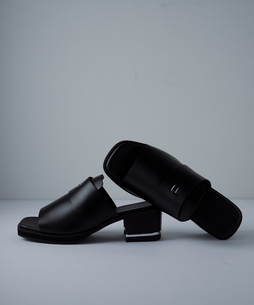 CIASENSE(シアセンス)の「+5.8㎝ ハイソール スクエア メタルヒールサンダル/+5.8cm high square metal heel sandals(サンダル・メンズ・ブラック・40/38/44/42)」の5枚目の写真