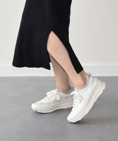 bussola】パンチングレザースニーカー(945805)（スニーカー）｜Bussola