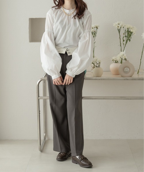 Ambre Neige（アンブルネージュ）の「スタンドカラーギャザーブラウス／WEB/EC限定商品（シャツ/ブラウス・レディース・ブラック/ライトブルー/オフホワイト・FREE）」の21枚目の写真
