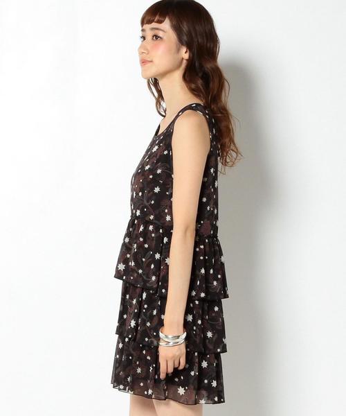 Another Edition（アナザーエディション）の「ポリエステルシフォンプリントティアードワンピース/AEFC PｼﾌｫﾝPRT ﾃｨｱｰﾄﾞOP◆（ワンピース・レディース・ブラック・フリー）」の4枚目の写真