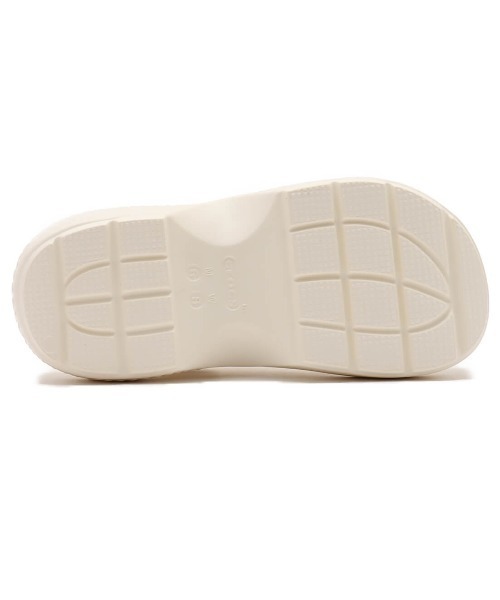 crocs（クロックス）の「crocs Stomp Clog / クロックス ストンプ クロッグ（サンダル・レディース・ホワイト・26.0cm/25.0cm/24.0cm/23.0cm/22.0cm/30.0cm/29.0cm/28.0cm/27.0cm）」の4枚目の写真