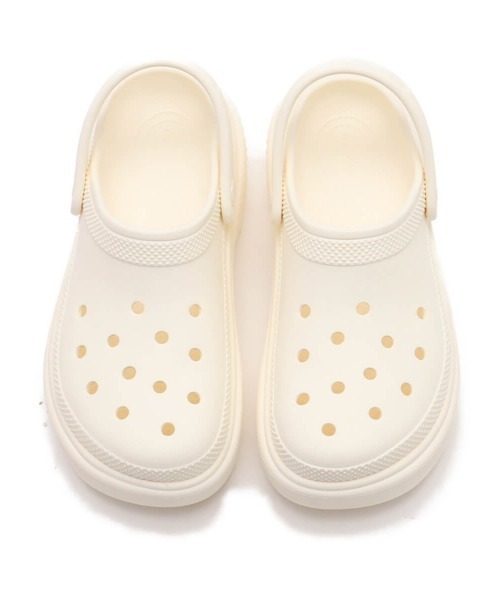 crocs（クロックス）の「crocs Stomp Clog / クロックス ストンプ クロッグ（サンダル・レディース・ホワイト・26.0cm/25.0cm/24.0cm/23.0cm/22.0cm/30.0cm/29.0cm/28.0cm/27.0cm）」の5枚目の写真