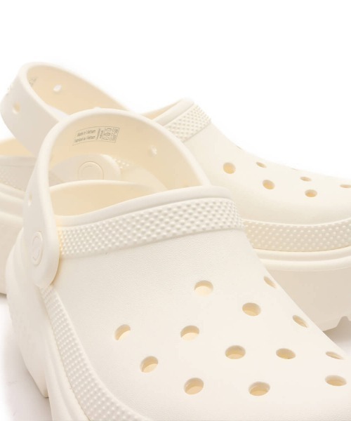 crocs（クロックス）の「crocs Stomp Clog / クロックス ストンプ クロッグ（サンダル・レディース・ホワイト・26.0cm/25.0cm/24.0cm/23.0cm/22.0cm/30.0cm/29.0cm/28.0cm/27.0cm）」の8枚目の写真