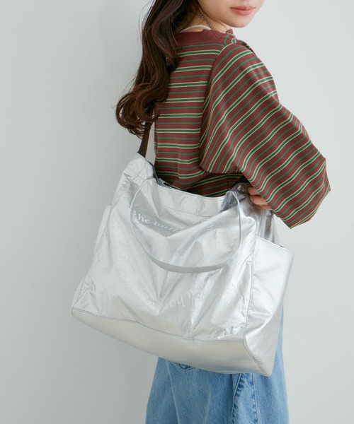 VIS（ビス）の「サークルロゴ２WAYトート（トートバッグ・レディース・ゴールド/シルバー/ブラック・FREE）」の2枚目の写真