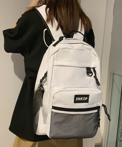 LA VORAGINE(ラ ヴォラジネ)の「撥水加工 大容量バックパック/リュック A4対応 ユニセックス 配色メッシュストリートカジュアル サック/スポーツバッグ(バックパック/リュック・レディース・ブラック/ホワイト・FREE)」の17枚目の写真