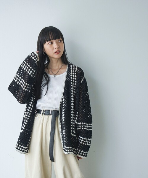 クロシェ編みVネックカーディガン