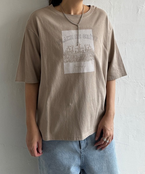 LBC(エルビーシー)の「スーベニアプリントビッグTシャツ(Tシャツ/カットソー・レディース・ホワイト/チャコールグレー/ベージュ/ブルー・M/L)」の1枚目の写真