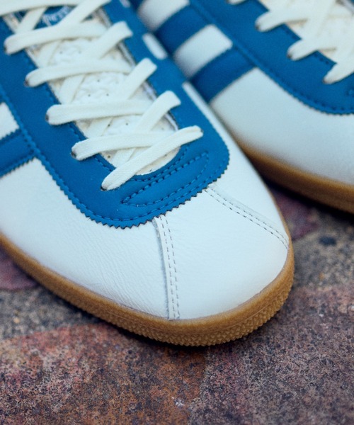 adidas（アディダス）の「LONDON IG6208（スニーカー）」 - WEAR