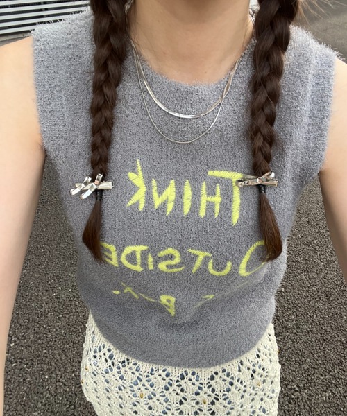 JEANASIS(ジーナシス)の「【ZOZO限定】ロゴ刺繍ノースリーブニット/119113(ベスト・レディース・アイボリー/ブラック/オレンジ/グレー・FREE)」の9枚目の写真