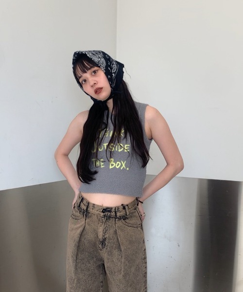 JEANASIS(ジーナシス)の「【ZOZO限定】ロゴ刺繍ノースリーブニット/119113(ベスト・レディース・アイボリー/ブラック/オレンジ/グレー・FREE)」の14枚目の写真