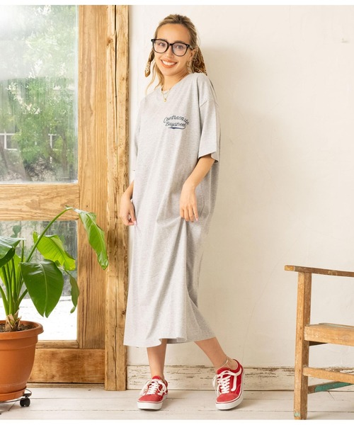 anap mimpi（アナップミンピ）の「メッセージ デニム 刺繍 コットン マキシ ロング Tシャツ ワンピ（ワンピース・レディース・グレー/アイボリー/ブラック・FREE）」の19枚目の写真