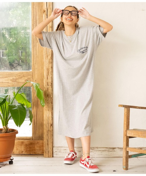 anap mimpi（アナップミンピ）の「メッセージ デニム 刺繍 コットン マキシ ロング Tシャツ ワンピ（ワンピース・レディース・グレー/アイボリー/ブラック・FREE）」の13枚目の写真