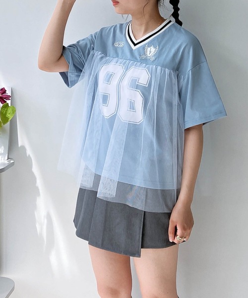 AS KNOW AS plus(アズノゥアズプラス)の「◎チュールドッキング オーバーサイズゲームシャツ(Tシャツ/カットソー・レディース・オフホワイト/サックスブルー/ブラック・FREE)」の3枚目の写真