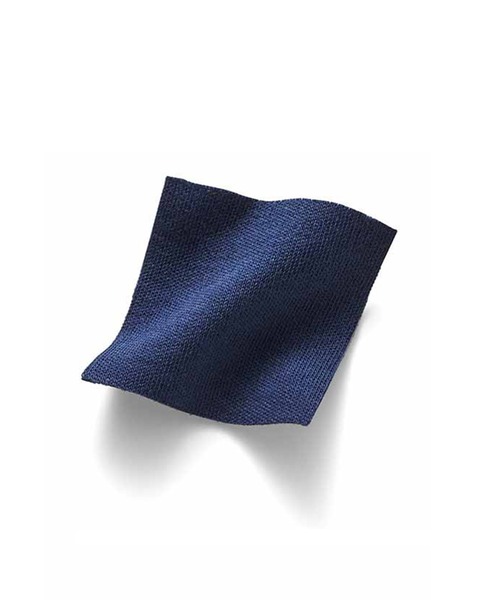 IEDIT(イディット)の「IEDIT 接触冷感・吸汗速乾・抗菌防臭! Ohcool(R)Ⅱ plus素材のビッグサイズコクーンドルマンTシャツ(Tシャツ/カットソー・レディース・オフホワイト/ネイビー/ブラック・LARGE/MEDIUM/XX-LARGE/X-LARGE/SMALL/XXX-LARGE)」の4枚目の写真